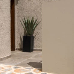 Bouvy Natural Planter - Black 16 Bouvy Natural Planter - Black -PlantVibe Shop Bouvy Natural Planter Black Lifestyle 4