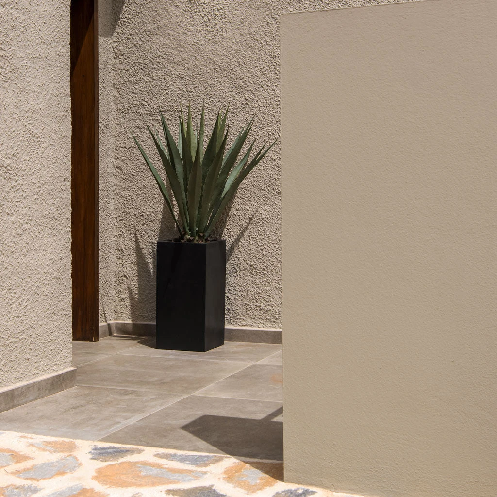 Bouvy Natural Planter - Black 8 Bouvy Natural Planter - Black - Image 8