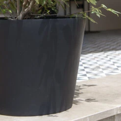 Bucket Natural Planter - Black -PlantVibe Shop BucketNaturalPlanter Black 3