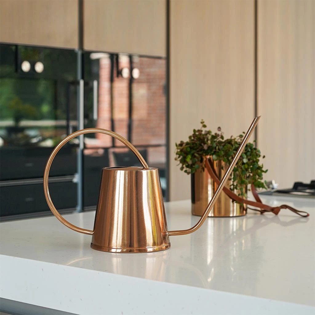 Kensington Indoor Watering Can 1.7L - Copper 2 Kensington Indoor Watering Can 1.7L - Copper - Image 2